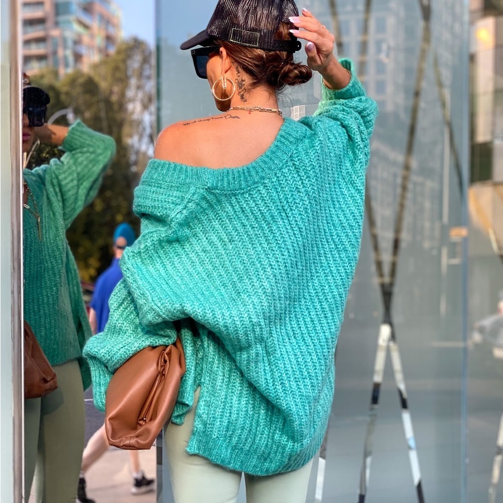 Free People Blue Bell V-Neck Sweater // Electric Teal Size M - Picture 9 of 10